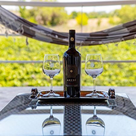 Chaglasian Wine & Suites Сан-Рафаэль Экстерьер фото